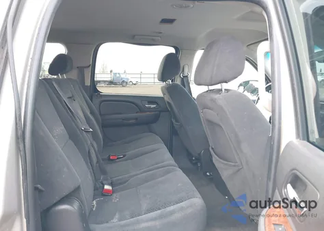 2007 Chevrolet Suburban 1500 Lt z USA, uszkodzony, nr VIN 3GNFK16347G108307